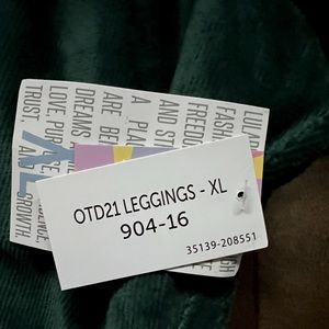 Curdory leggings NWT